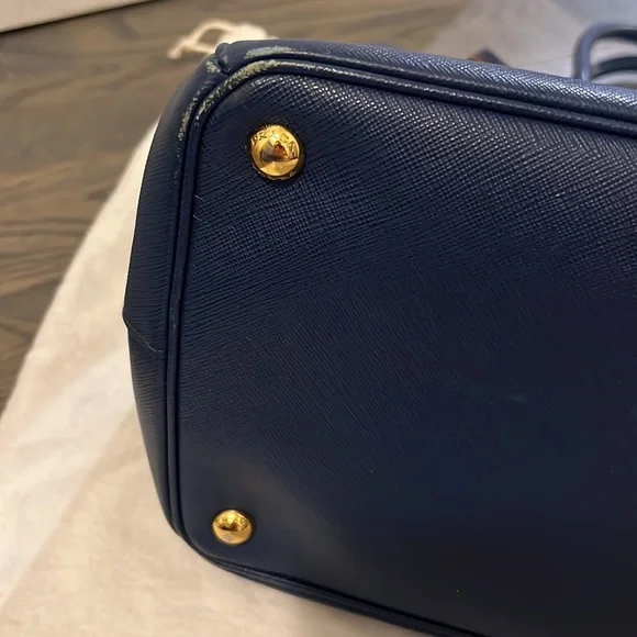 Prada bag - Picture 10 of 10